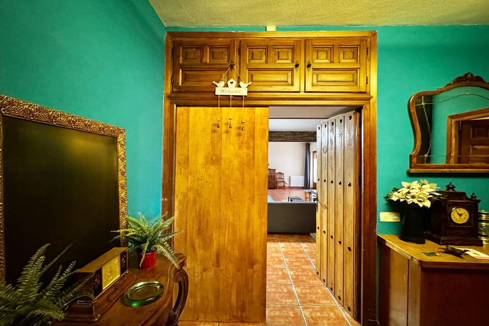 Entrance / Reception