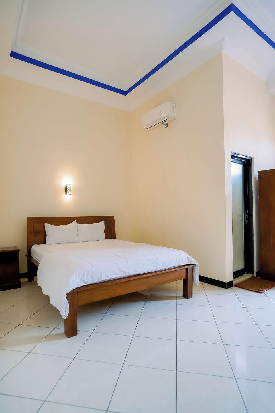 Deluxe Room | Desk, free WiFi