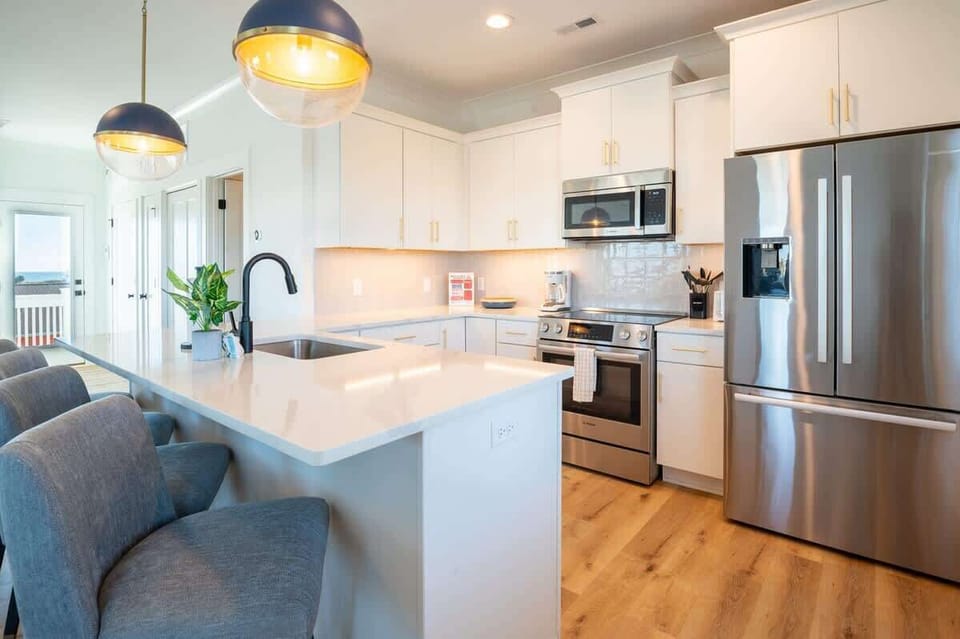 Level 4 Open Living and Dining