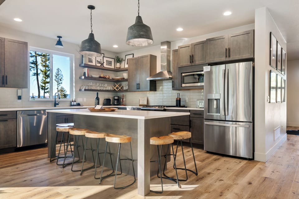 Fully equipped kitchen with plenty of seating.