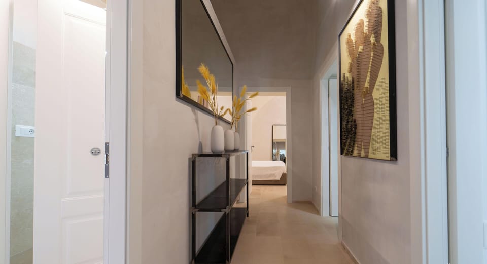 Design Duplex, Balcony, Courtyard View | Egyptian cotton sheets, premium bedding, down comforters