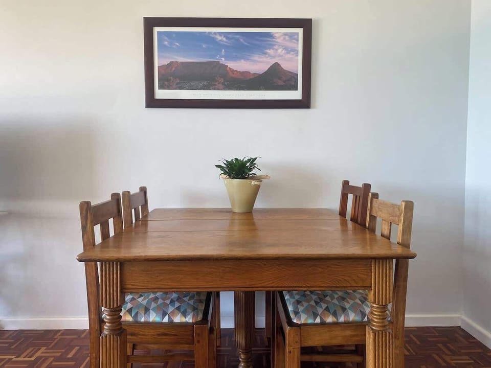 Dining space for 4, or game night space for 4- your choice!