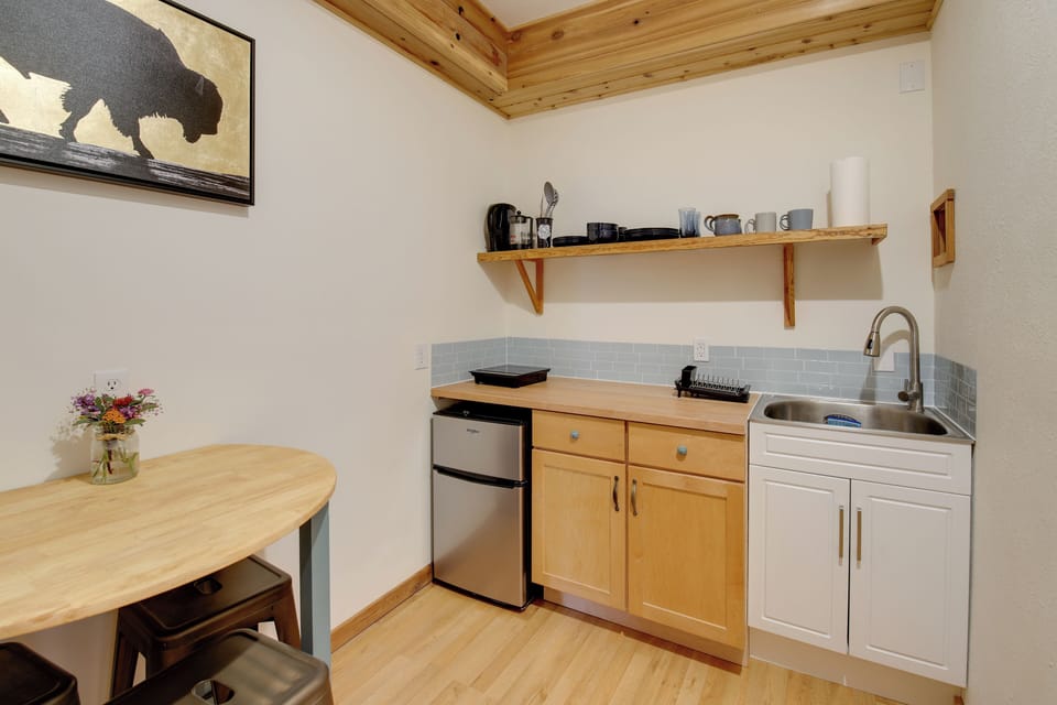 Apartment (0 Bedroom) | Interior