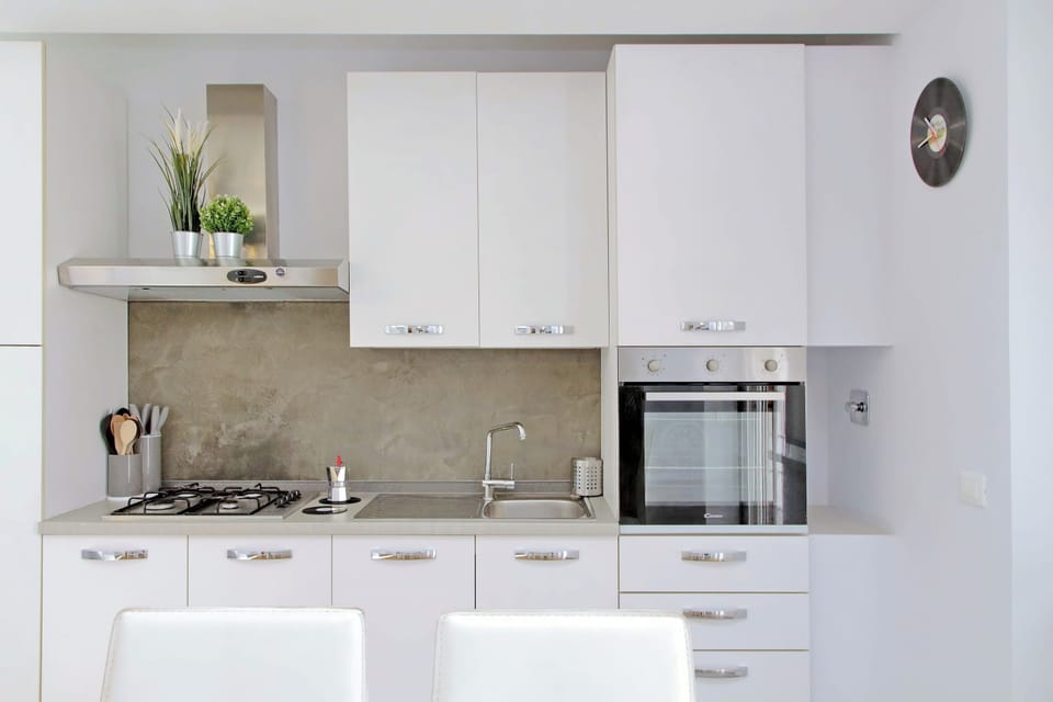 Apartment | Private kitchen | Espresso maker, electric kettle, toaster, freezer