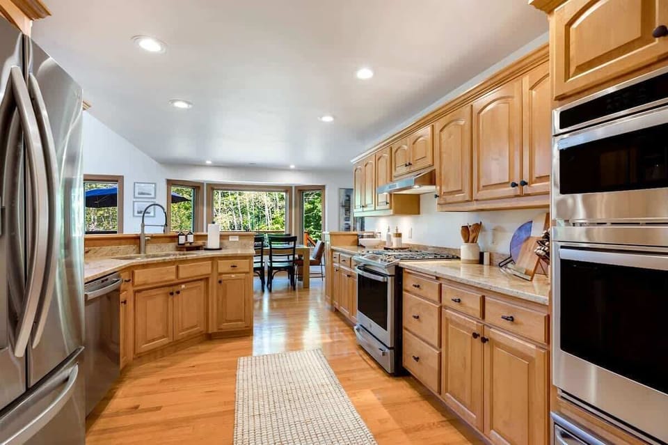 Our open concept kitchen is the perfect place to get the whole family involved when preparing a meal.