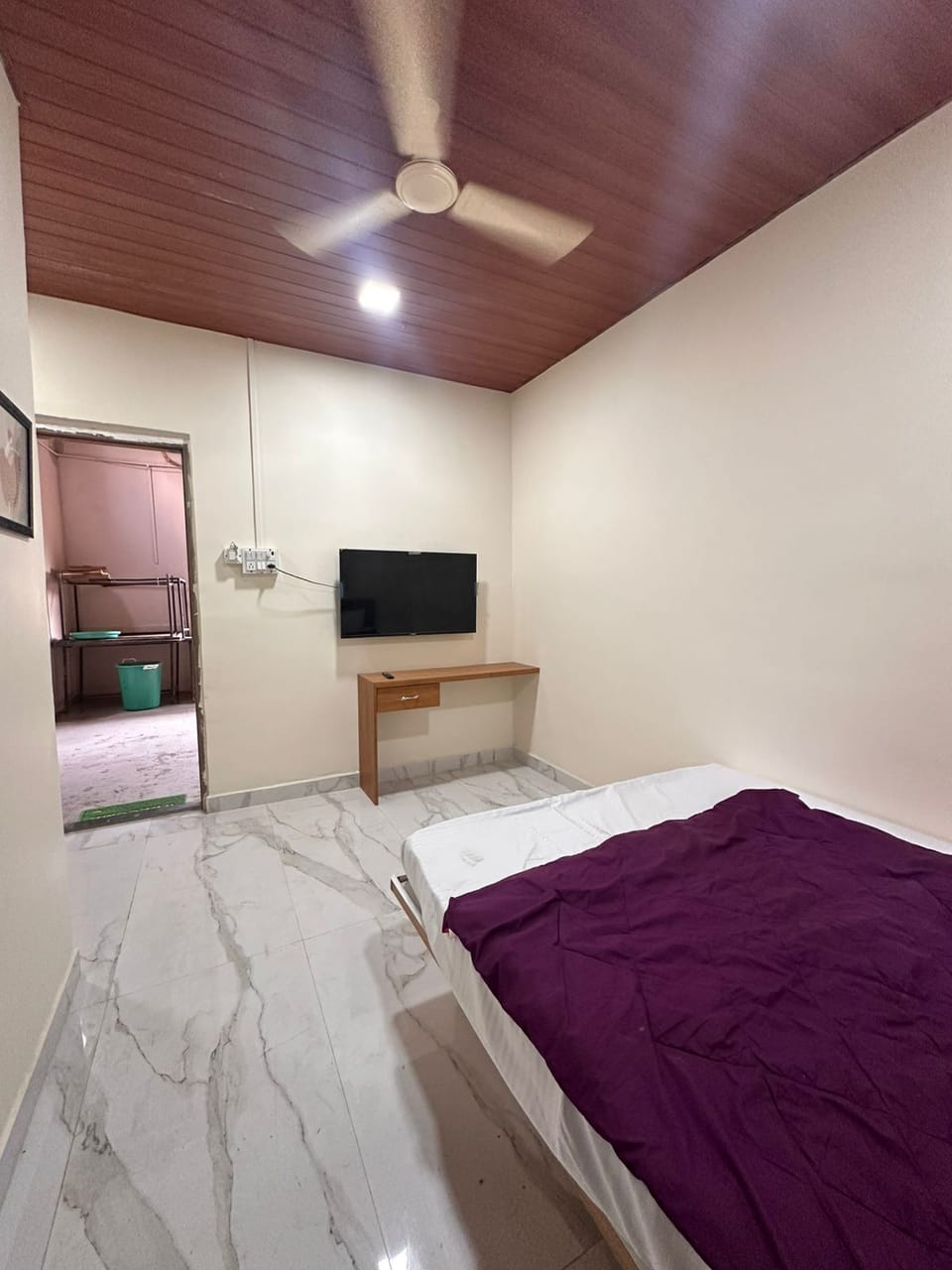 Deluxe Single Room, Balcony | Free WiFi