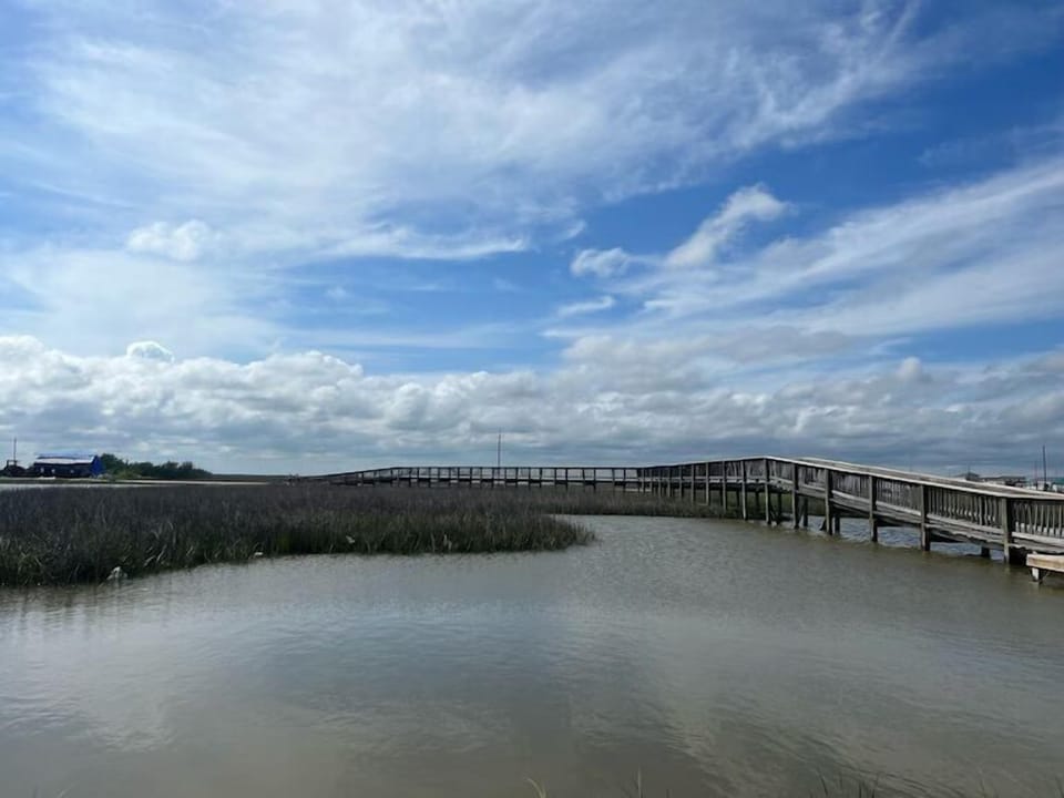 Crabbing Pier at Jetty Park