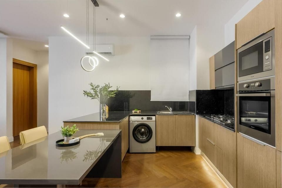 Junior Apartment, City View | Private kitchen | Fridge, microwave, oven, dishwasher