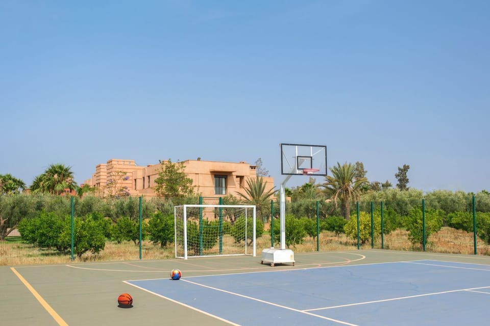 Sport court