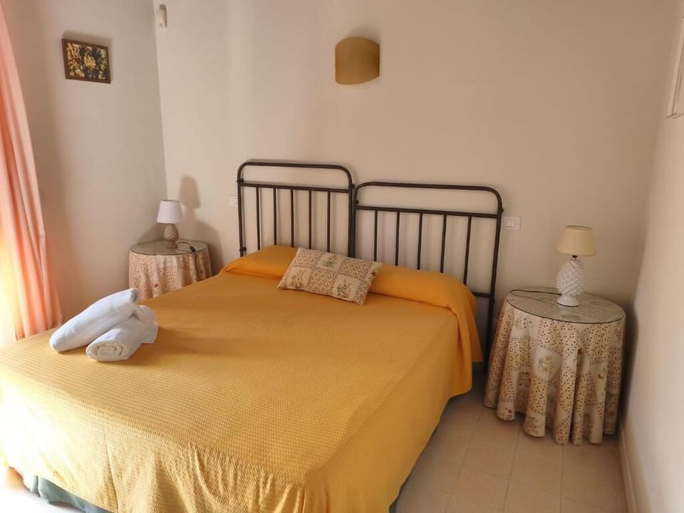 Quadruple Room | Free WiFi, bed sheets