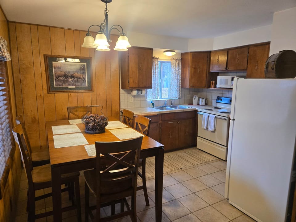 Cabin 10 Kitchen and Dining