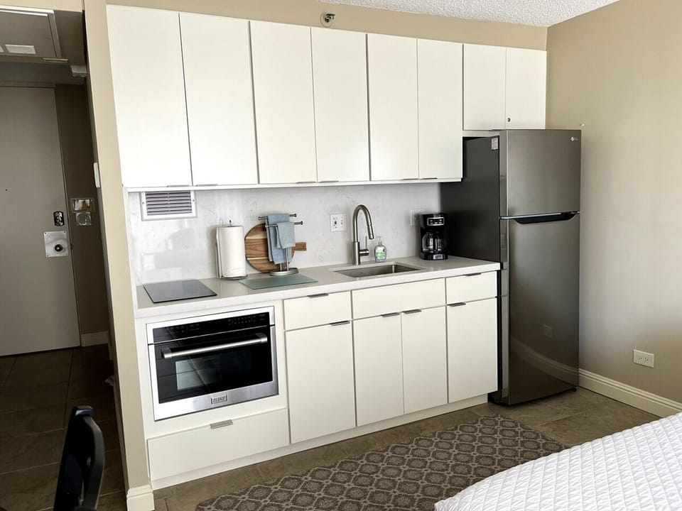 Brand new kitchen renovation - Nov 2022!