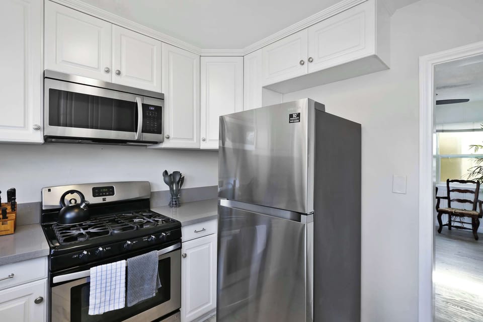 Fully equipped kitchen