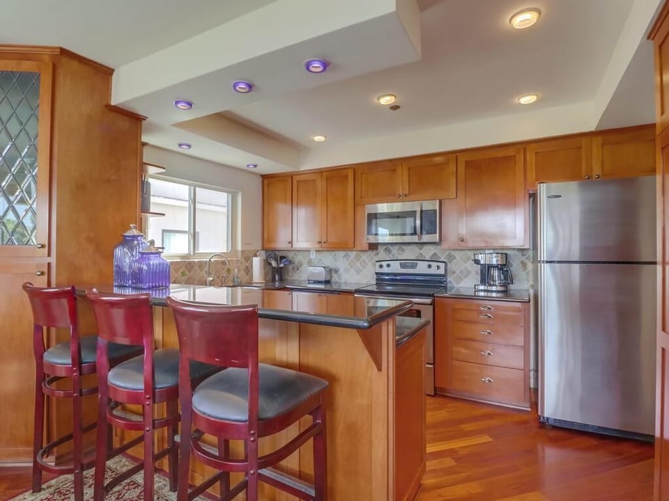 Fully stocked kitchen