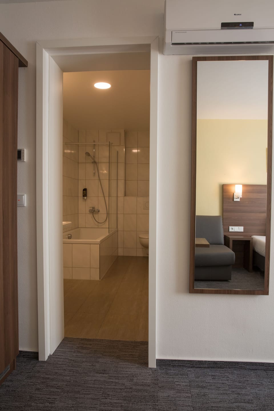 Minibar, in-room safe, desk, soundproofing