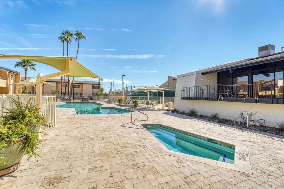 Community pool