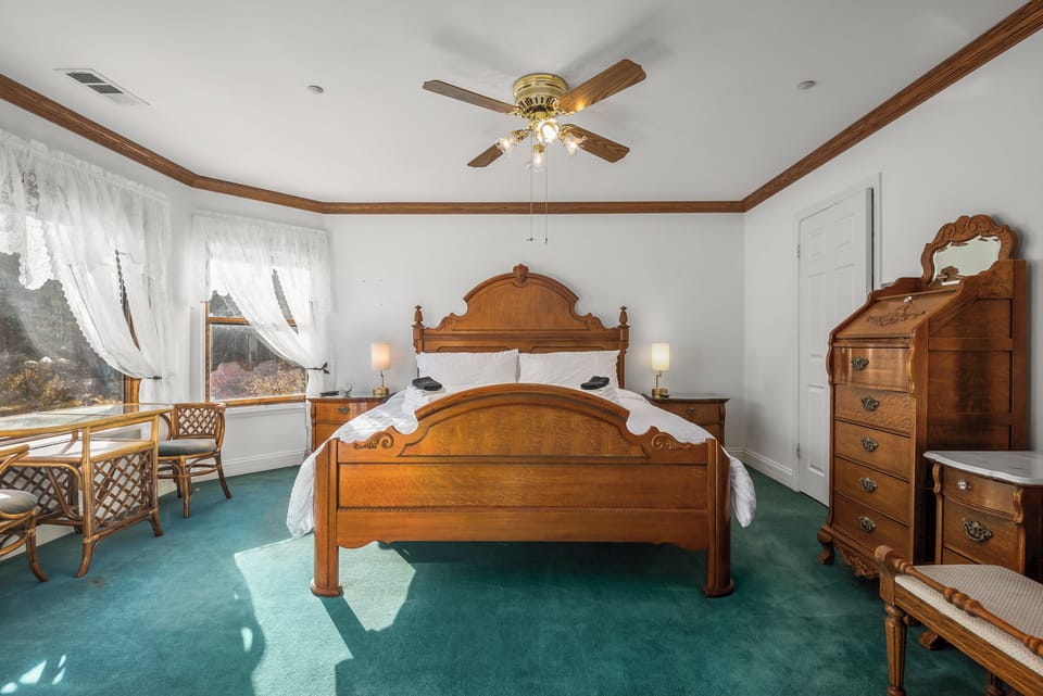 Iron/ironing board, free WiFi