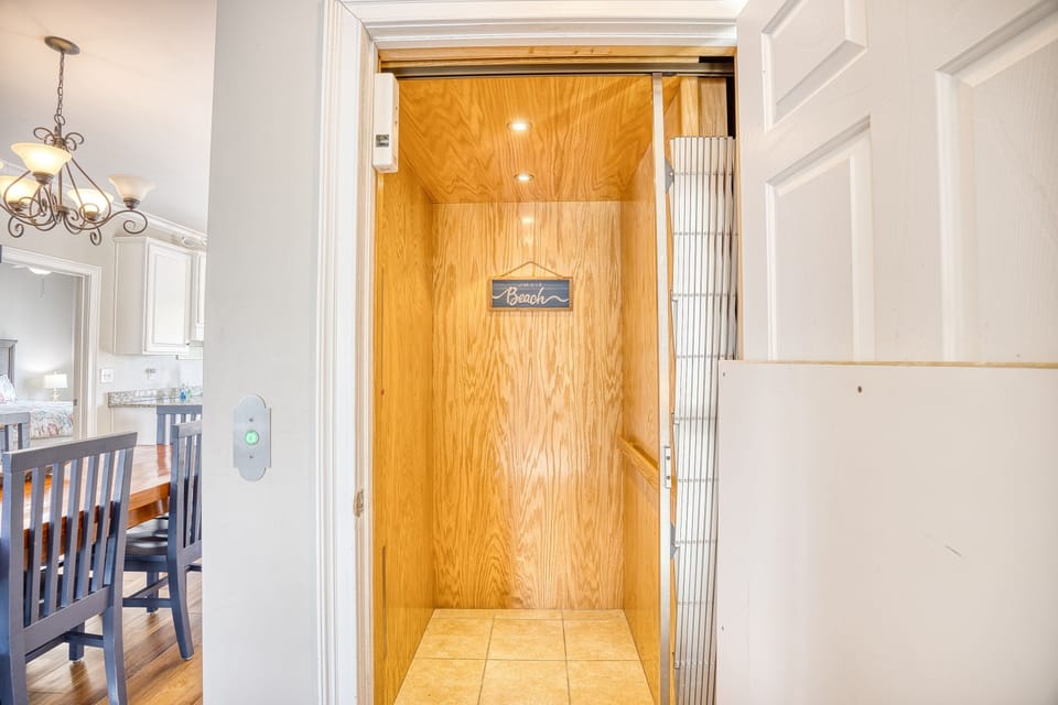 Elevator 