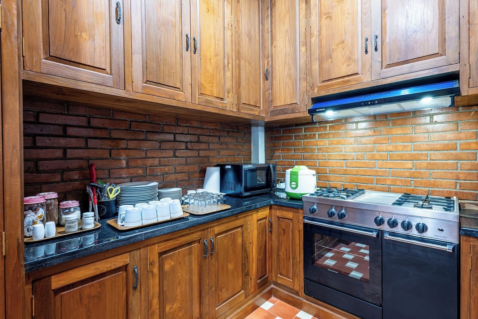 Villa | Shared kitchen | Fridge, microwave, electric kettle