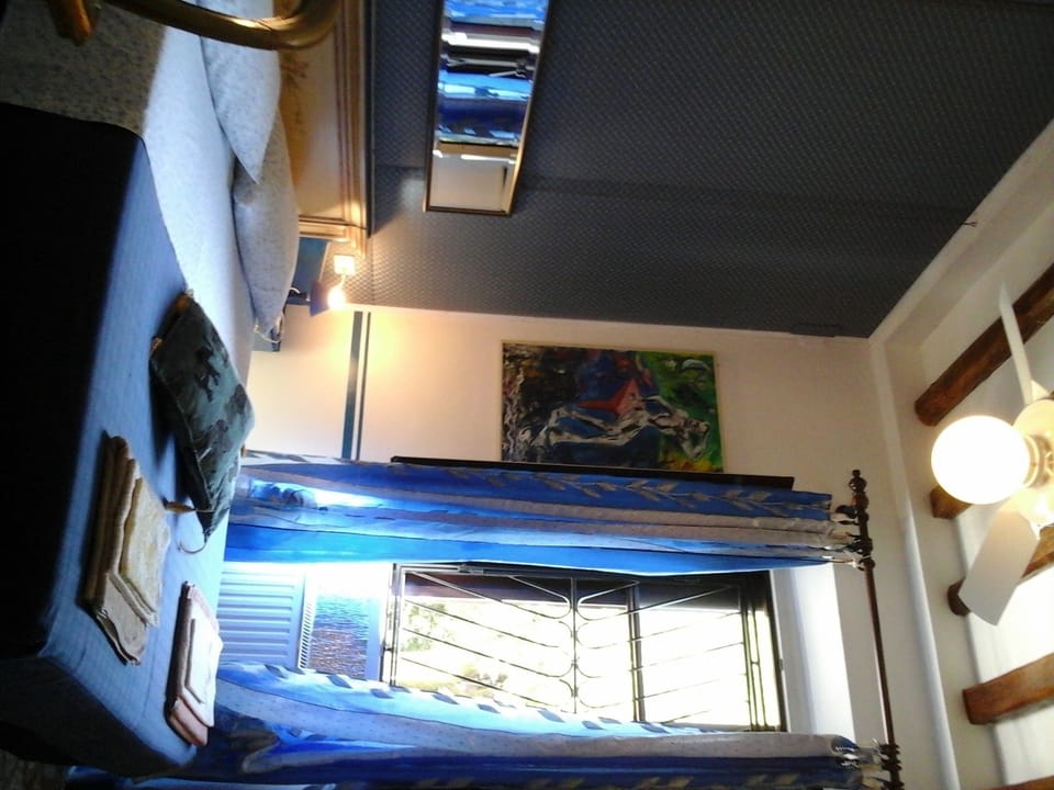 Deluxe Suite, 1 Bedroom, Park View | Frette Italian sheets, hypo-allergenic bedding available