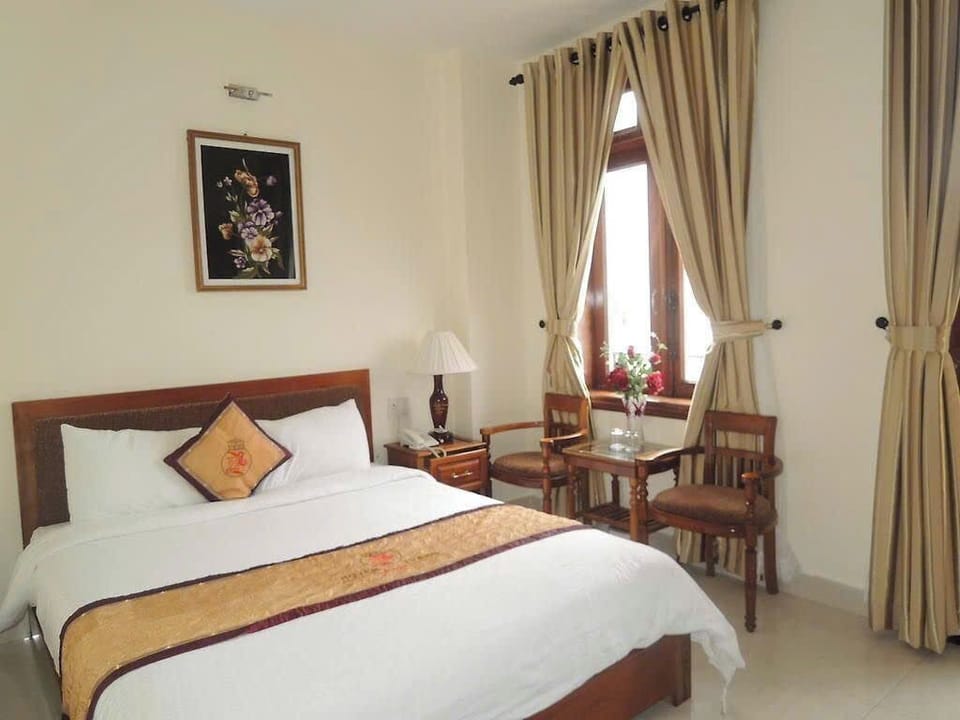 Standard Double Room, City View | Iron/ironing board, free WiFi