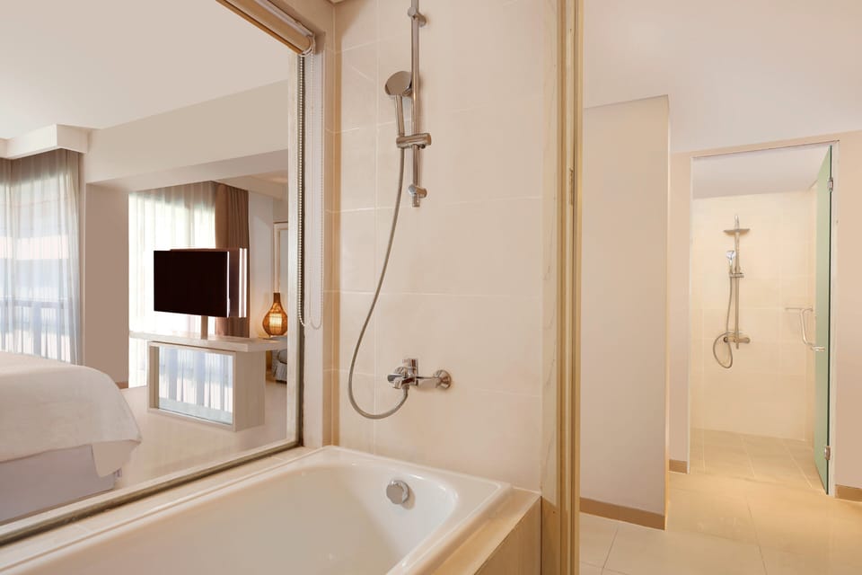Shower, free toiletries, hair dryer, bathrobes
