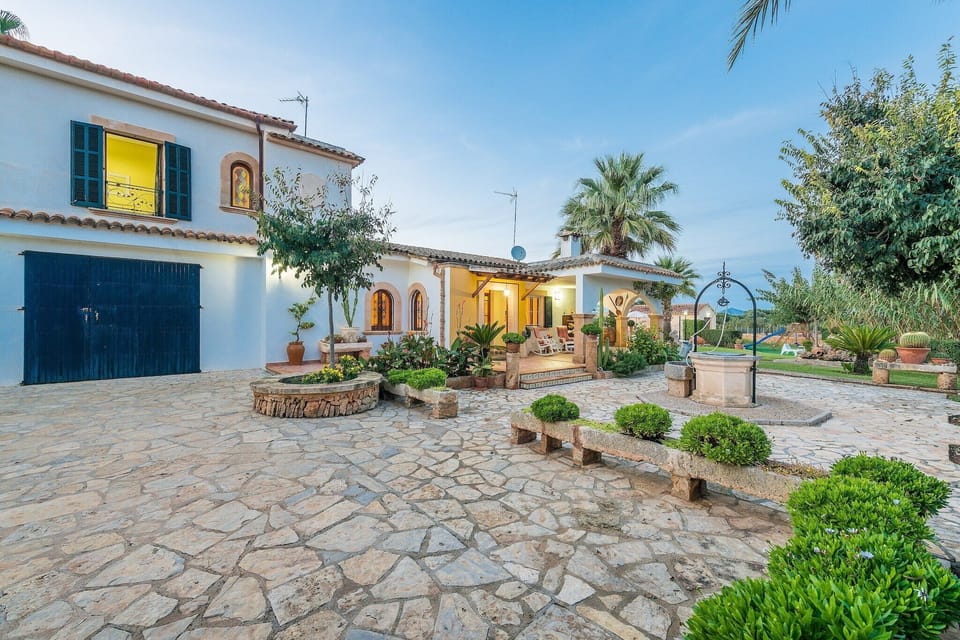 Holiday Home Exterior [summer]