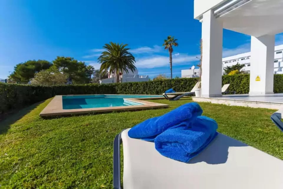 Holiday Home Swimming Pool
