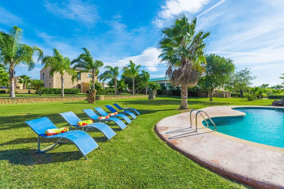 Holiday Home Swimming Pool