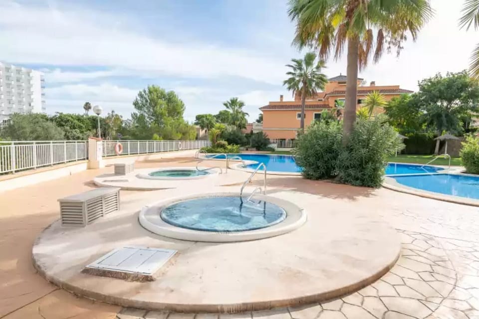 Holiday Home Swimming Pool