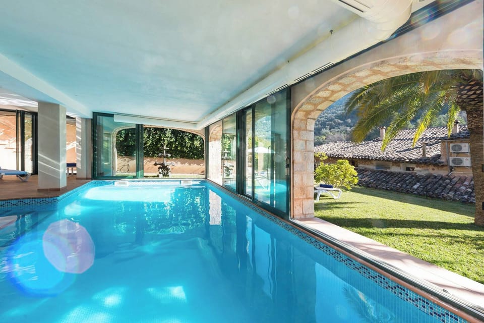 Holiday Home Swimming Pool