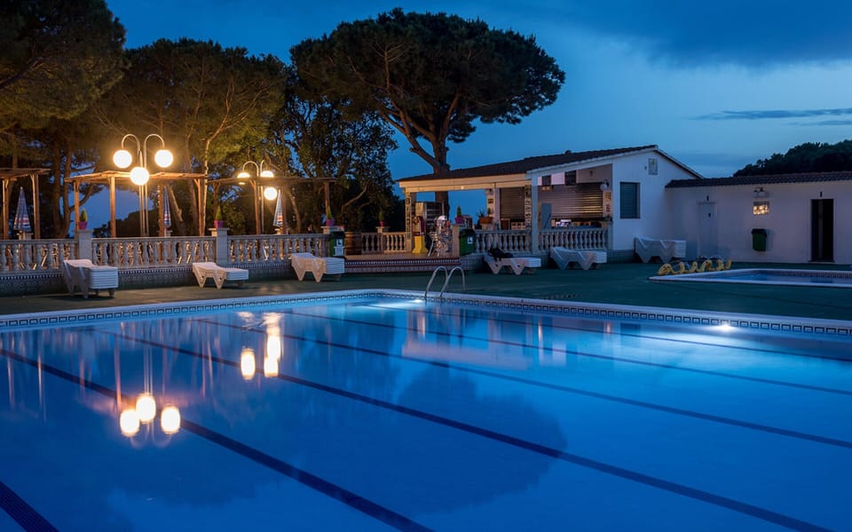 Bungalow | Pool | Outdoor pool