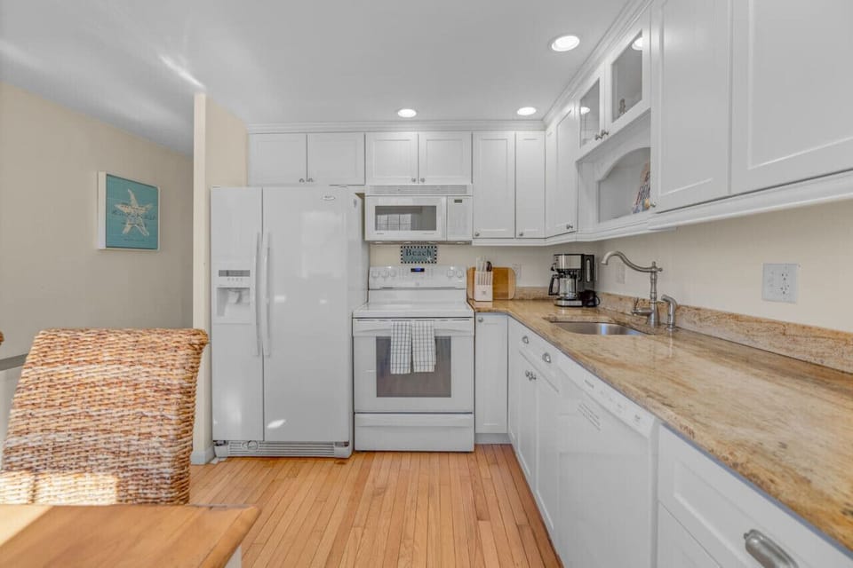Fully equipped kitchen for all of your cooking needs. Both Drip and Keurig coffee makers available for use. Dining table with seating for 6.