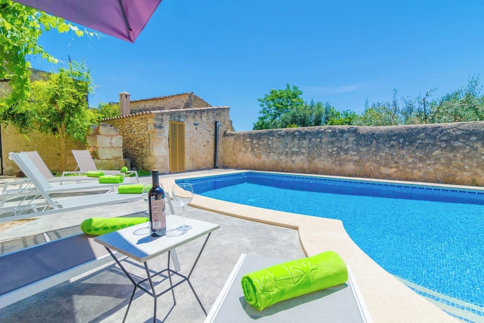 Holiday Home Swimming Pool