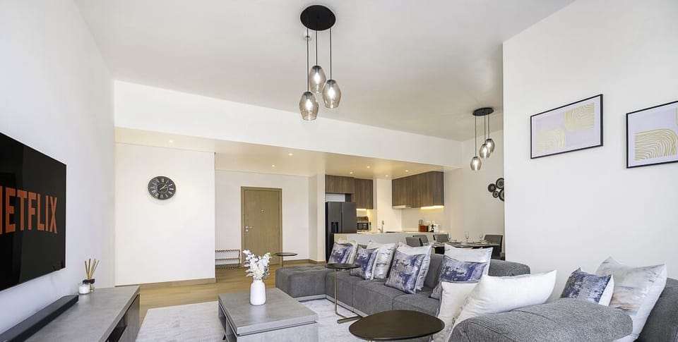 Apartment, Balcony, Sea View | Living area