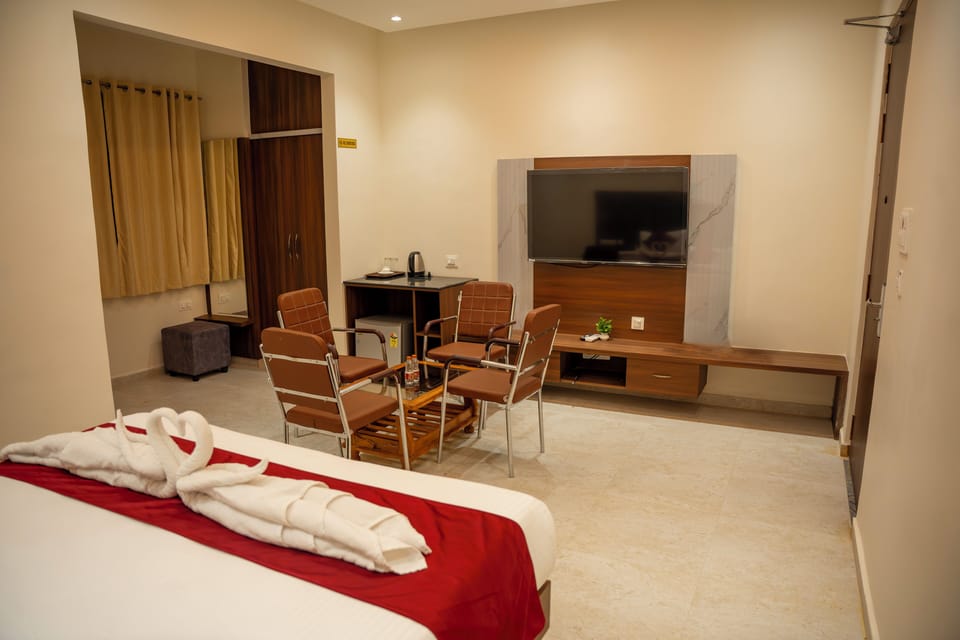 Standard Single Room | Laptop workspace, WiFi (free)