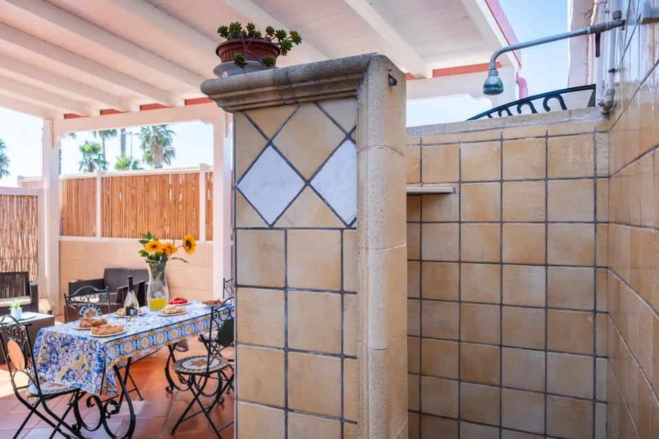 House, 2 Bedrooms, Smoking | Outdoor dining
