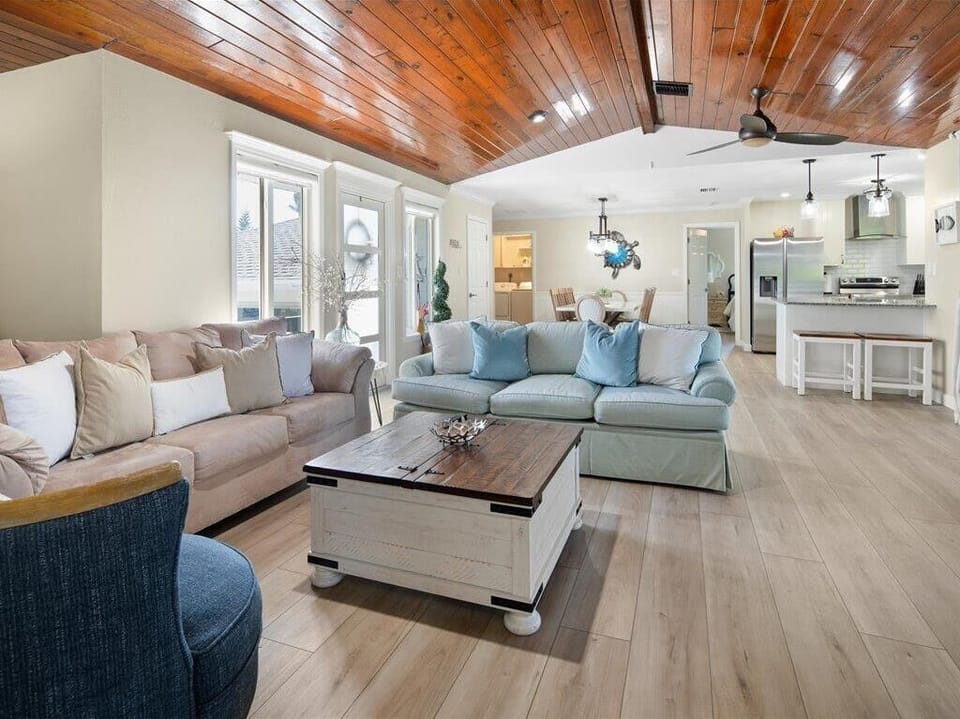 Living Space to Kitchen