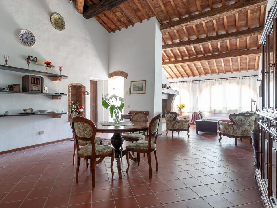 Apartment | Dining