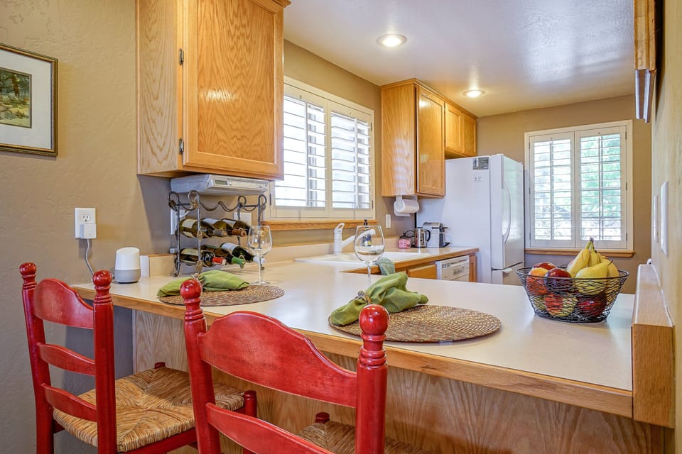 Fully Equipped Kitchen: Includes everything you need to prepare meals, from cookware to a coffee maker, toaster oven, and even an Nespresso machine.