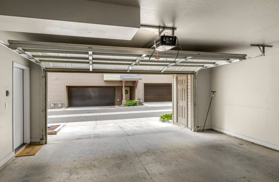 Additional Amenities: 2-car garage, Central AC, Infrared Barbecue Grille, Tankless Water Heater, and a full-sized Washer and Dryer.