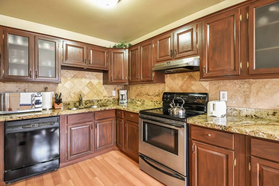 Whether it's coffee in the morning or a family dinner, the space is thoughtfully designed for your convenience.