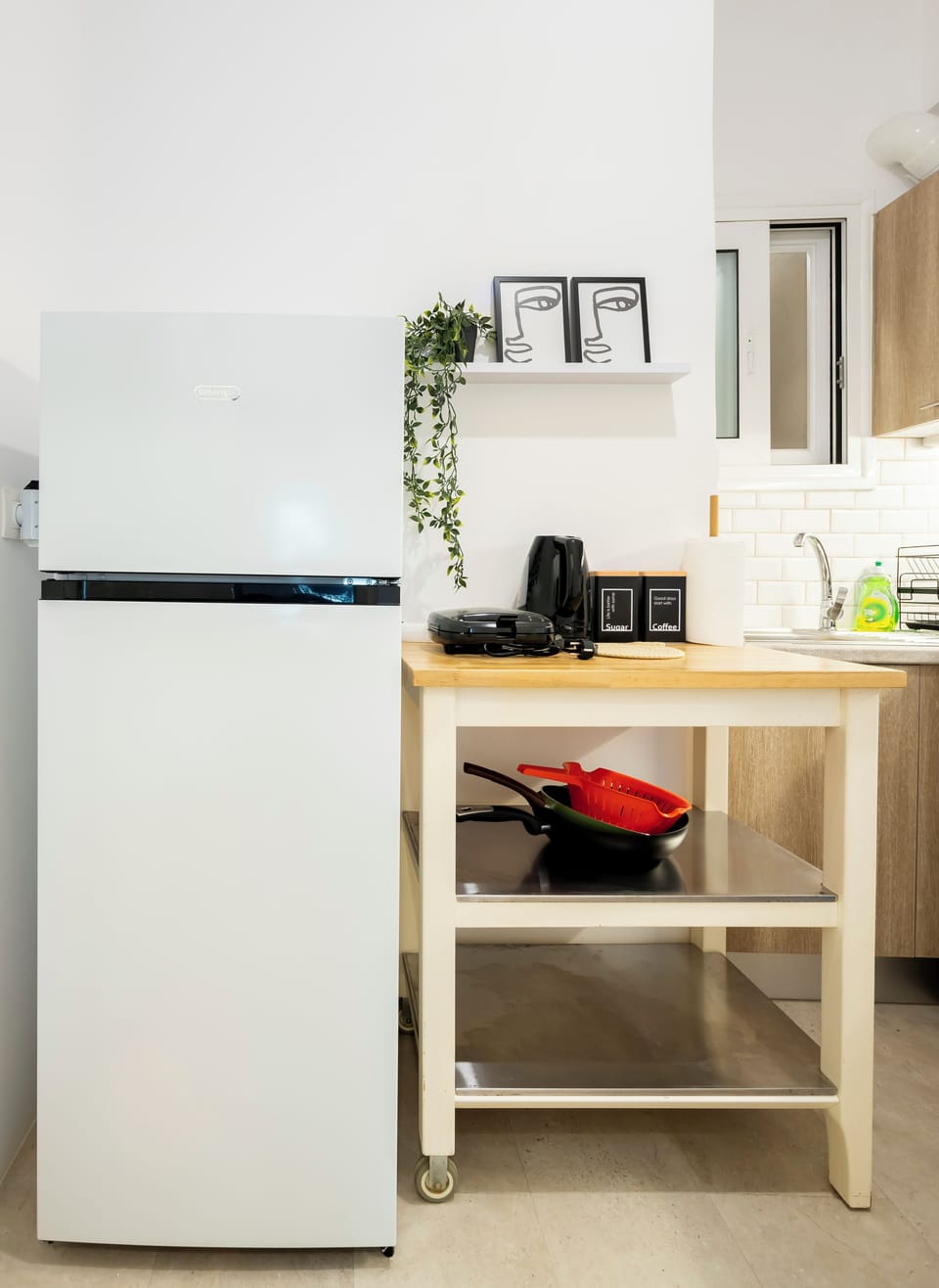 Apartment, 1 Queen Bed, Balcony, Garden View | Private kitchen | Full-size fridge, microwave, oven, stovetop