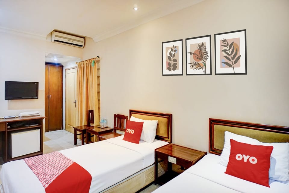 Standard Twin Room | Laptop workspace, WiFi (free), bed sheets