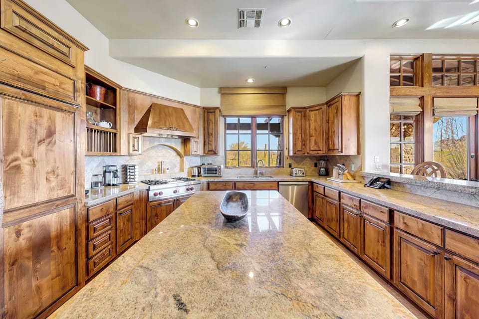 Kitchen | Rocks 101 in North Scottsdale, AZ by Luxus Vacation Properties