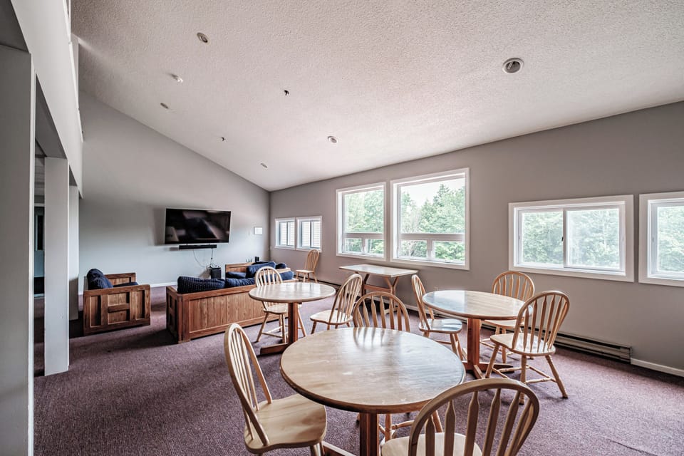 Common room overlooking the pool