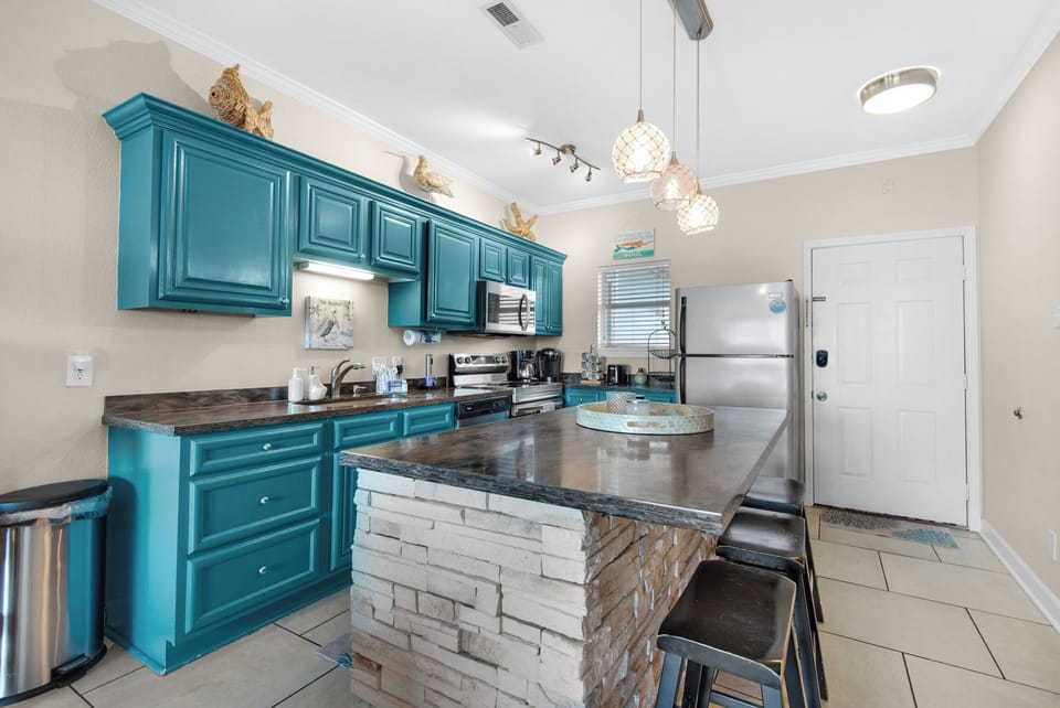 Kitchen with eat-in bar seating