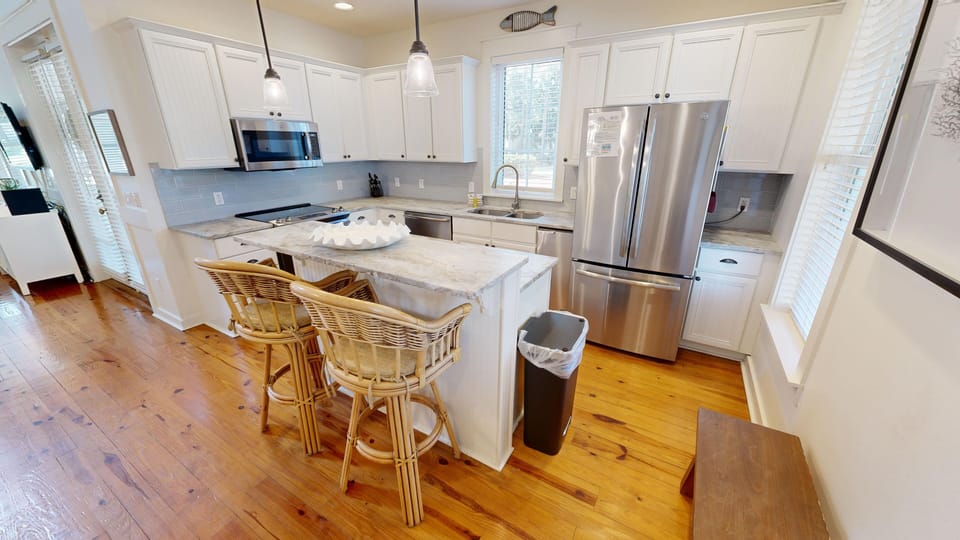 House, 3 Bedrooms | Private kitchen | Coffee/tea maker, fridge, oven, toaster