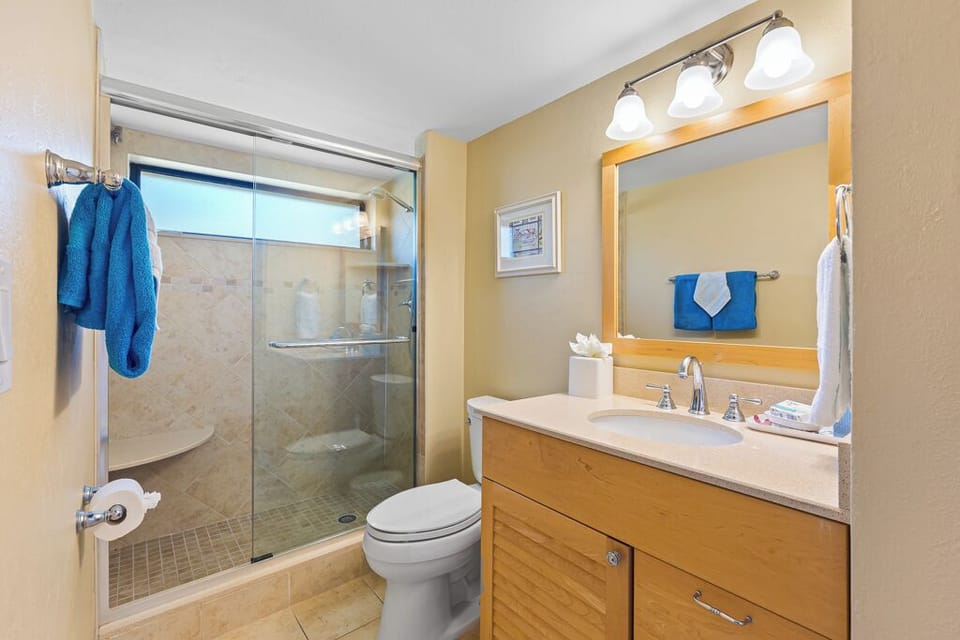 Upstairs Guest Bathroom