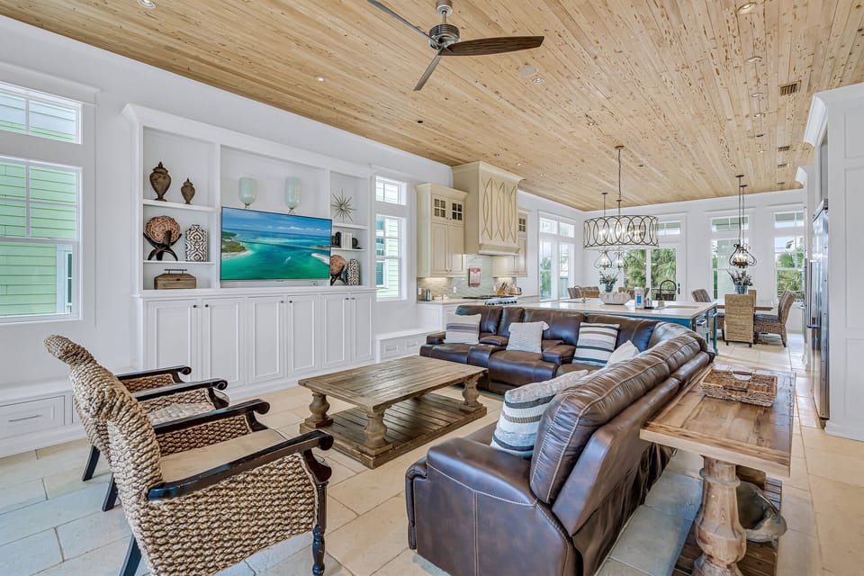 2nd Floor - Great Room